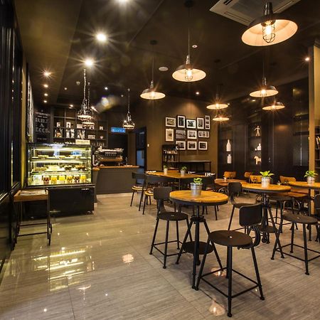 פטלין ג'איה Manhattan Business Hotel Damansara Perdana מראה חיצוני תמונה