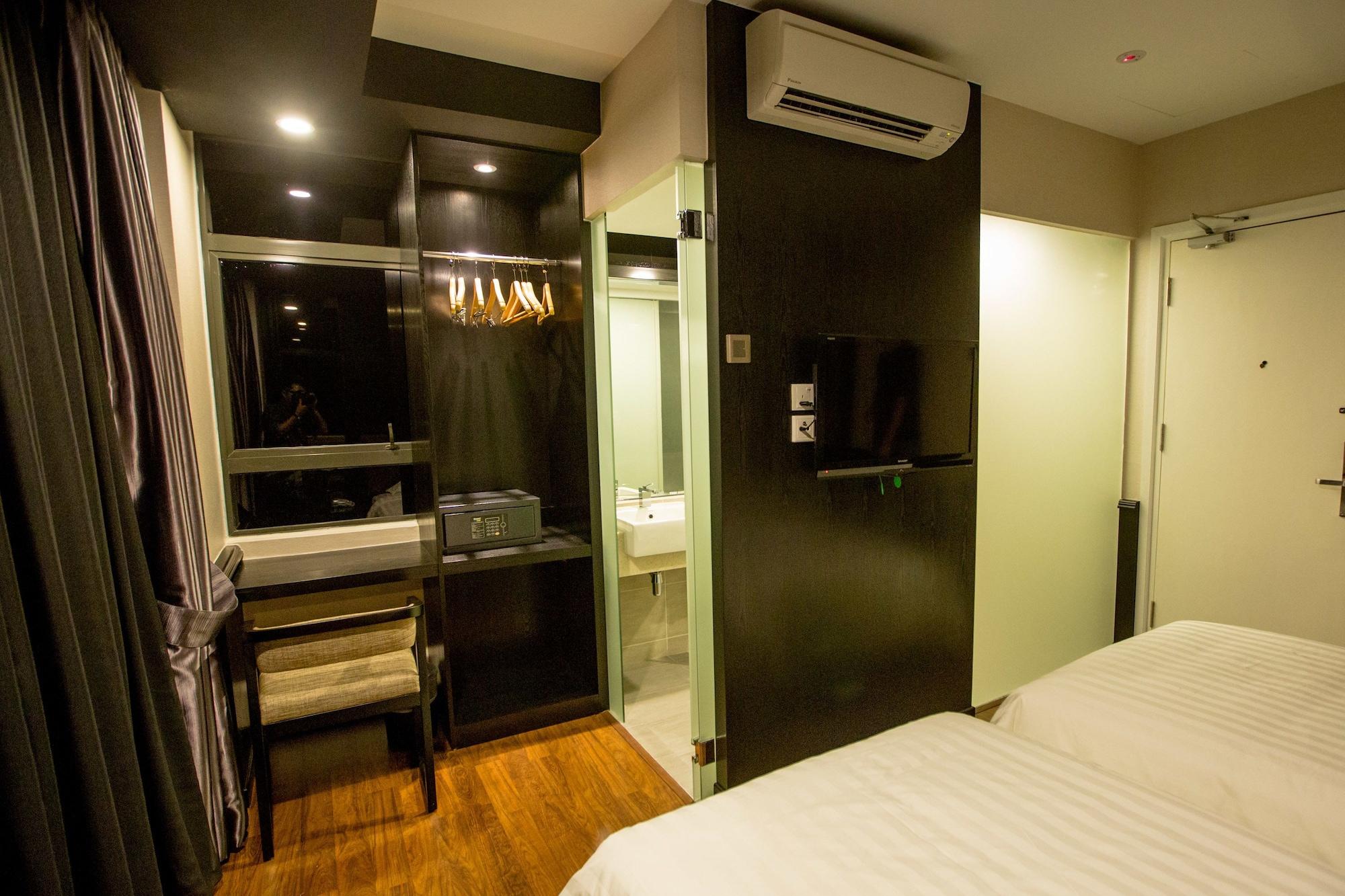פטלין ג'איה Manhattan Business Hotel Damansara Perdana מראה חיצוני תמונה
